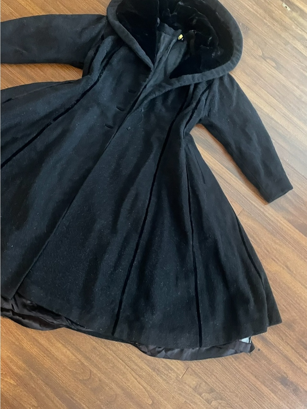 1940’s women’s wool lined dress coat. Velvet hood.